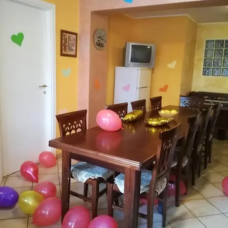 Апартаменты Charming In With Garden View Монтесильвано
