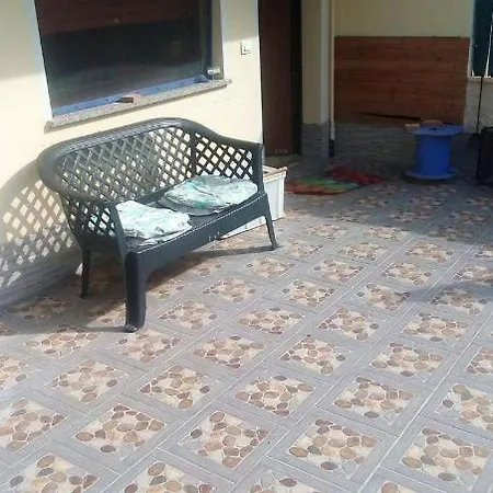 Charming In With Garden View Апартаменты *