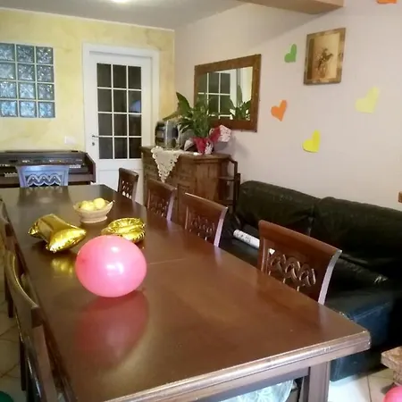Charming In With Garden View *