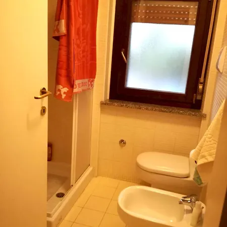 Апартаменты Charming In With Garden View *